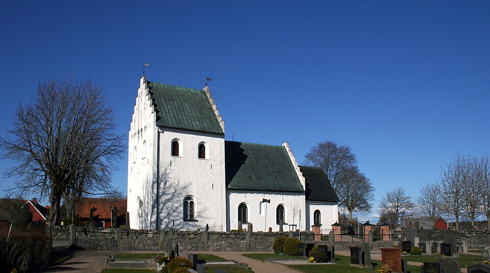 Emmislövs kyrka i Emmislöv, Östra Göinge kommun, Skåne
