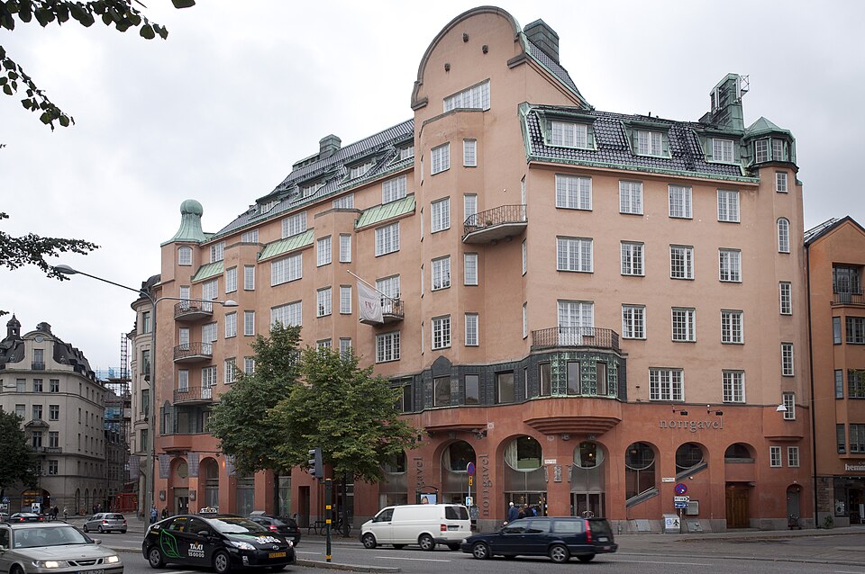 kv. Österbotten 18, Birger Jarlsgatan 27, David Bagares gata 1 . Nya Intima Teatern. Byggnadsår 1910-12, arkitekt Carl Bergsten, byggherre och byggmästare Ernst Lundberg.