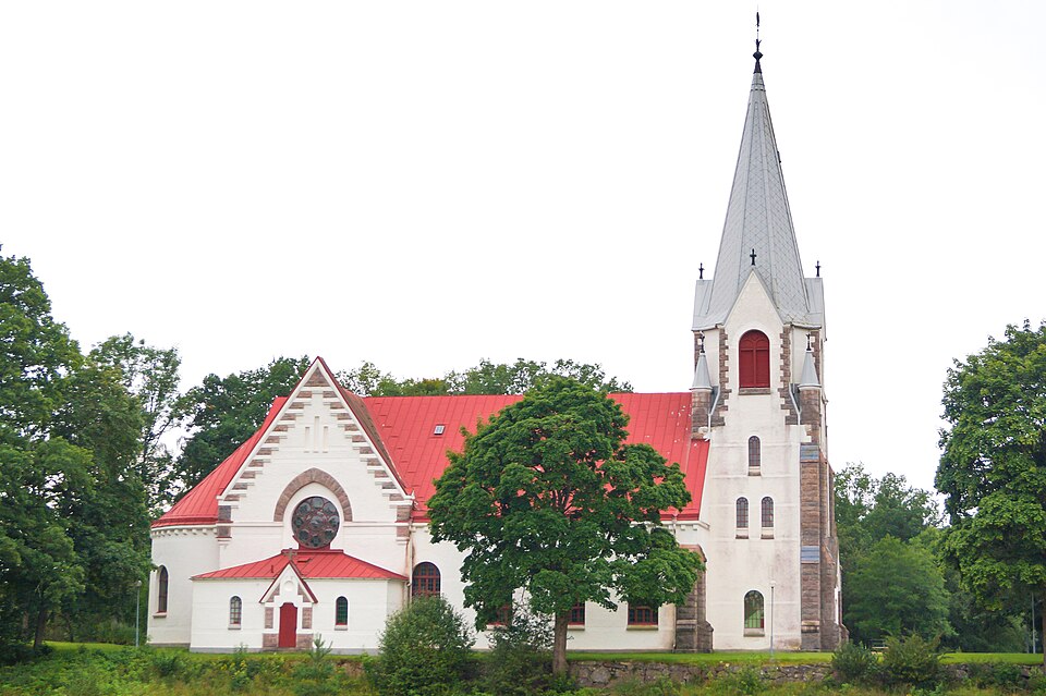 Kyrka i Kalv, Kindaholms församling, Svenljunga kommun.