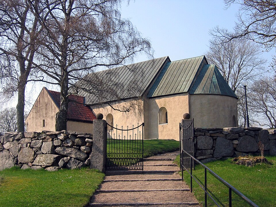 Ignaberga gamla kyrka Foto: Fantomen Date: 5 maj 2006 The image is released in {gfd} License by me. Feel free to use it!