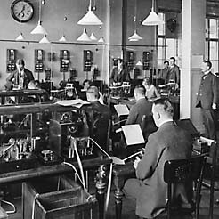 Wheatstone-Creed-avdelningen vid Stockholms telegrafstation 1915.