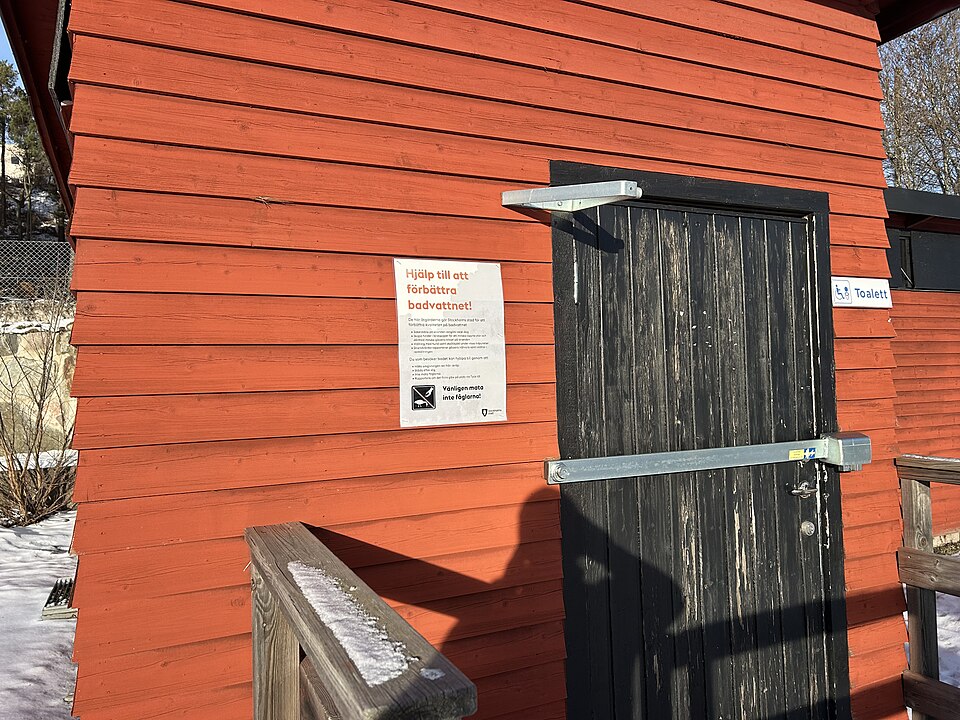 toalett Ängbybadet 2026 jan