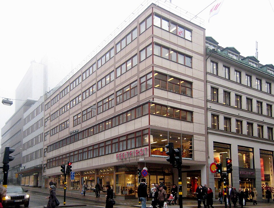 Bredenbergs Department Store (1935) by Gunnar Asplund