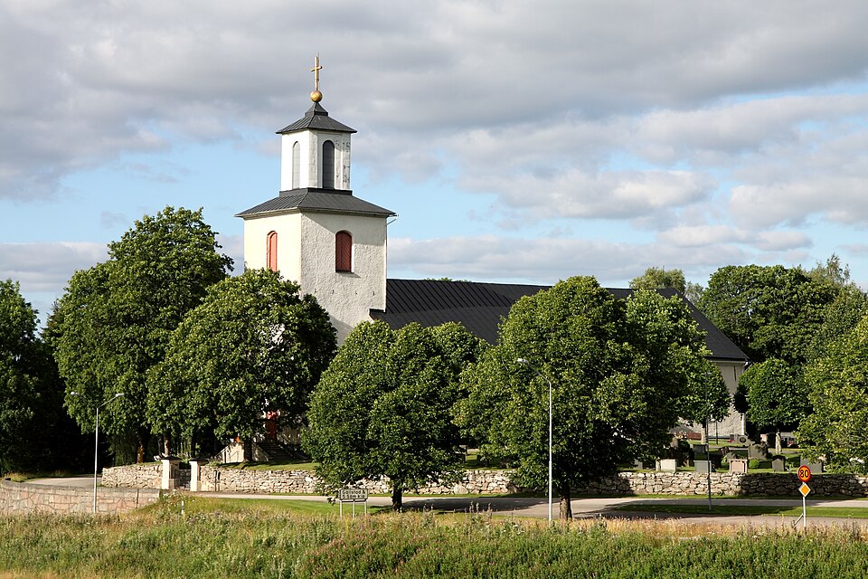 Gällstad och Södra Säms kyrka.