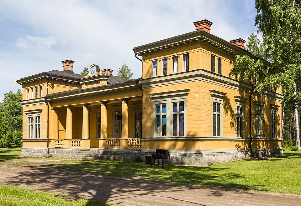 Commissioned officers' pavilion at Marma läger (Marma camp), Älvkarleby, Sweden. Built 1885. Architects: Hjalmar Kumlien and Axel Kumlien.