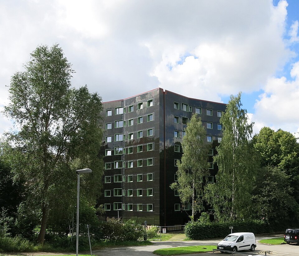 Teleskopgatan 2. Fasad 2017 efter ombyggnad