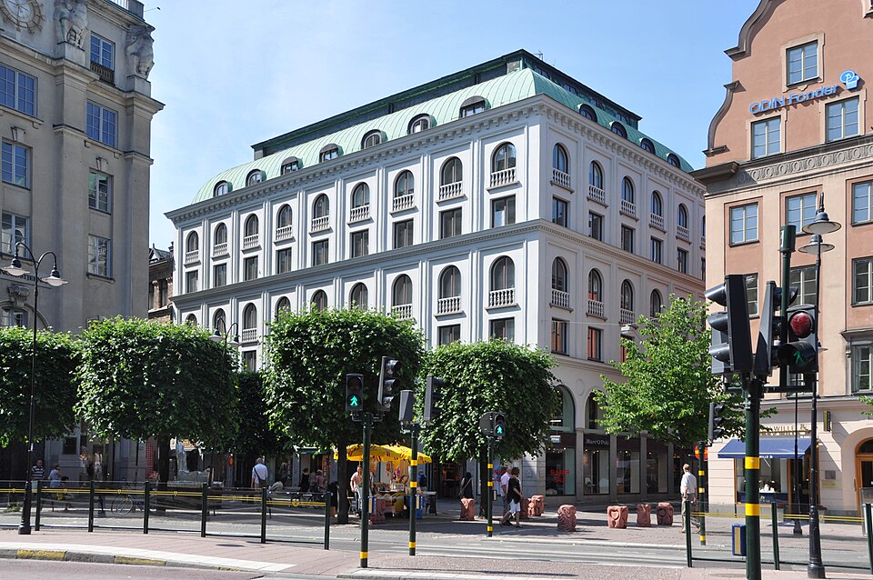 Sturepalatset, Biblioteksgatan 11 Stockholm This is a photo of a building (without protection) in Sweden, number 21420000004215 in the RAÄ buildings database.