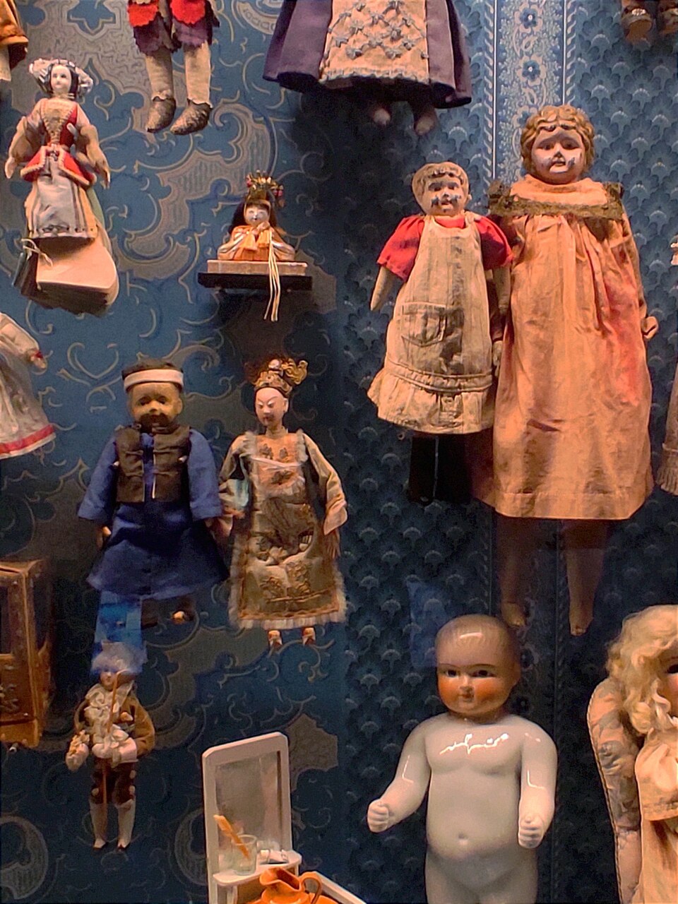 Stockholm Toy Museum, previously known as Bergrummet, is a museum of toys and comics with about 40 000 items.