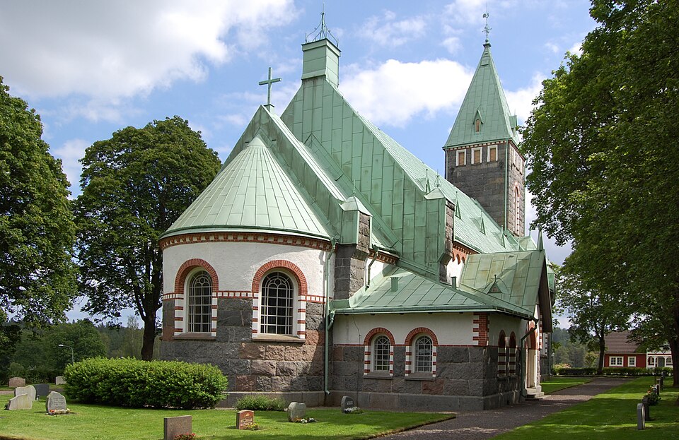 Bäckaby Church.The church was built in 1897 -1898 carved granite and brick in the Neo-Romanesque style designed by architect Carl Moller. The inauguration took place October 8, 1898 and förättades by