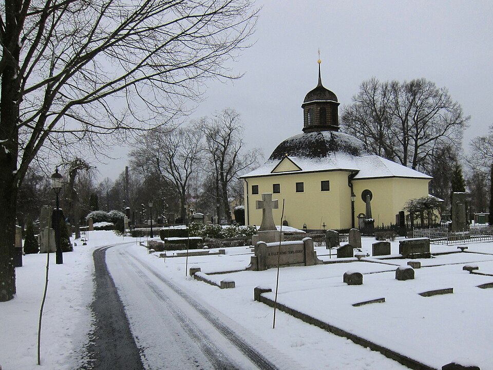 Östra kyrkogården i Jönköping. Östra kapellet syns också på bilden.