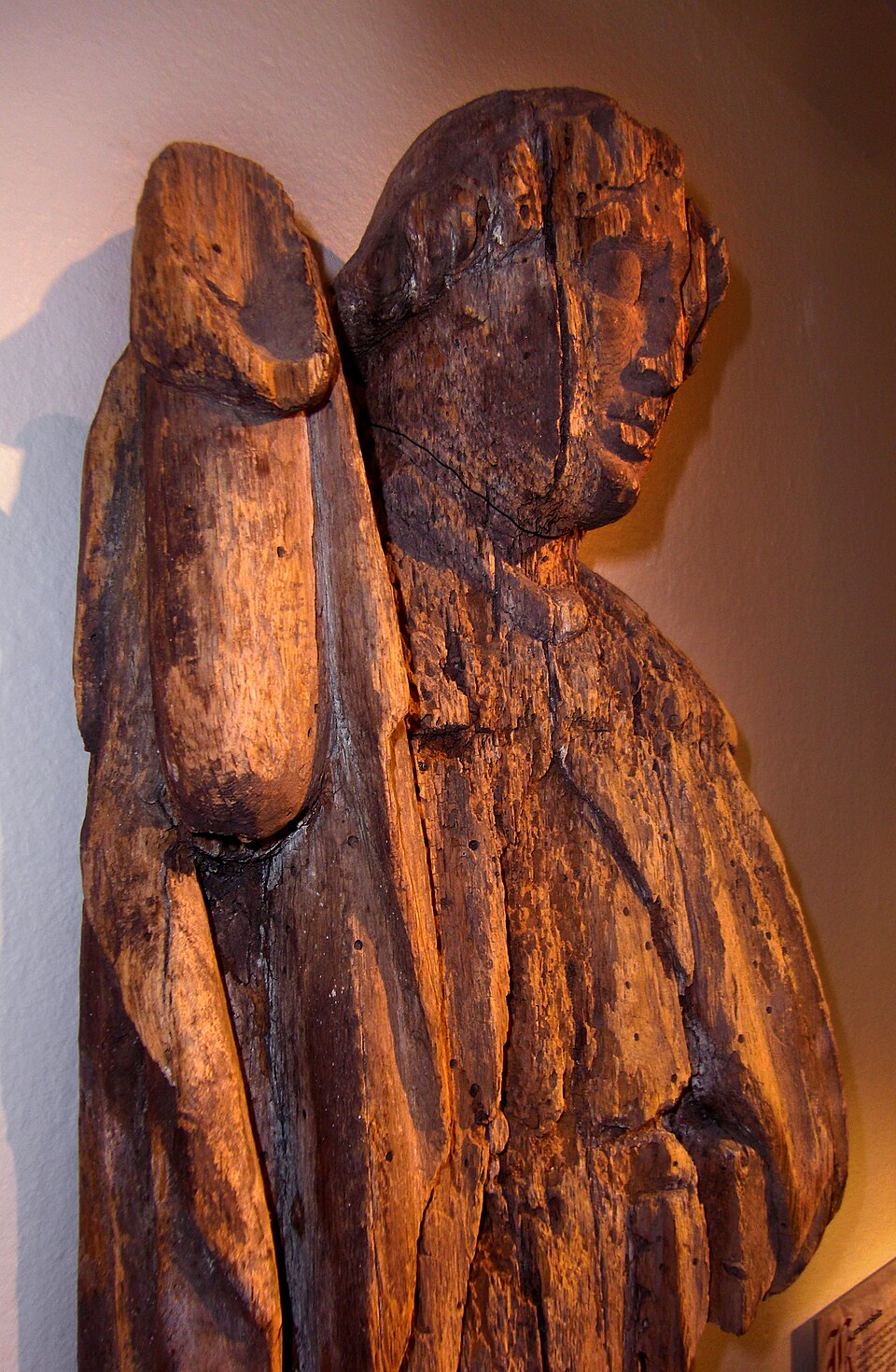 Helgonbild från 1400-talet av Sankt Mikael från Brunns gamla kyrka (RAÄ-nr Ulricehamn 25:1) i Redvägs härad, Ulricehamns kommun, f.d. Älvsborgs län, Skara stift, Västergötland, Västra Götalands län, S