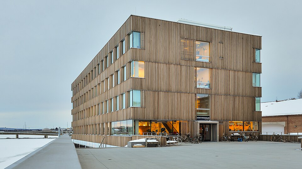 Umeå Academy of Fine Arts. Architects: Danish Henning Larsen Architects in cooperation with Swedish White arkitekter. Part of the new Arts Campus in Umeå. Official name: Konsthögskolan vid Umeå univer