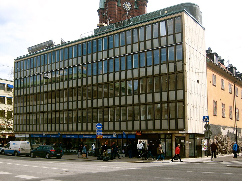 Klarabergsgatan 37.