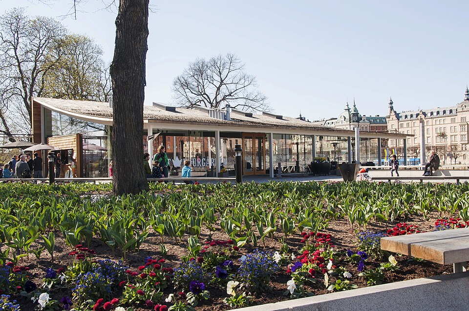 Djurgårdens besökscentrum med Djurgårdsbrons Sjökafé. Nybyggnadsår 2013. Arkitekter: Ettelva arkitekter