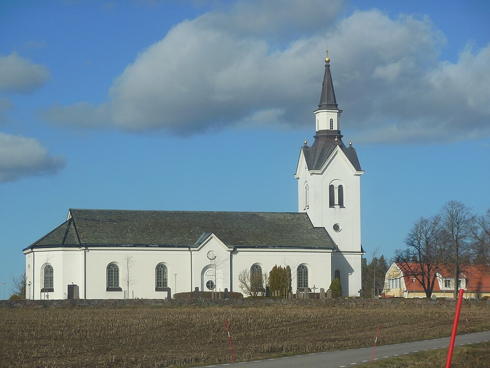 Högby kyrka våren 2020