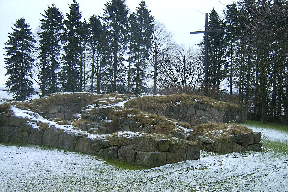 övraby kyrkoruin. . Fotograf:Gunnar Larsson