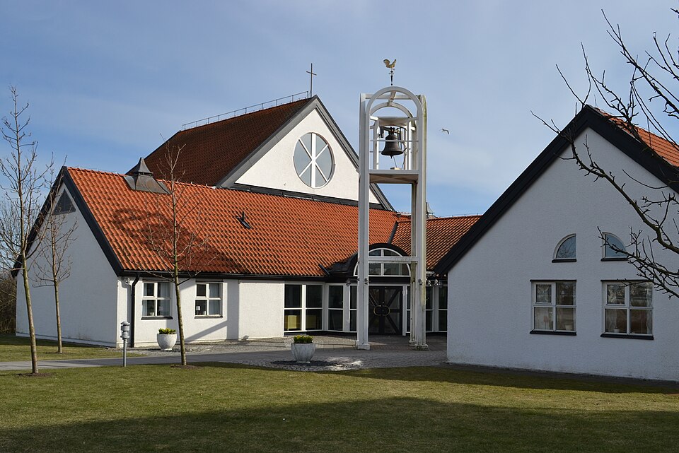 Apelvikshöjds kyrka, Varberg.