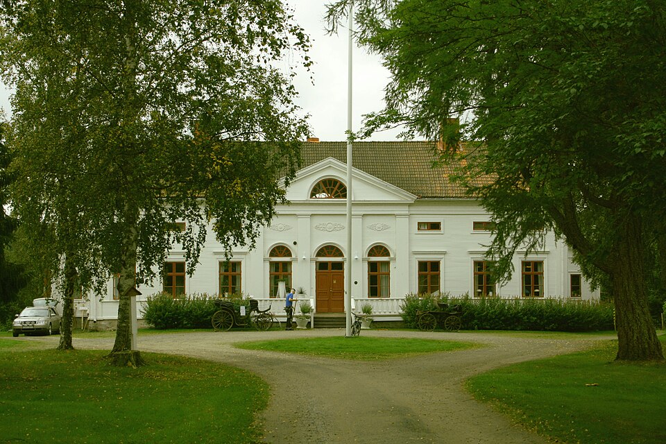 Frontside of Baggböle mansion in Baggböle, Umeå Municipality.