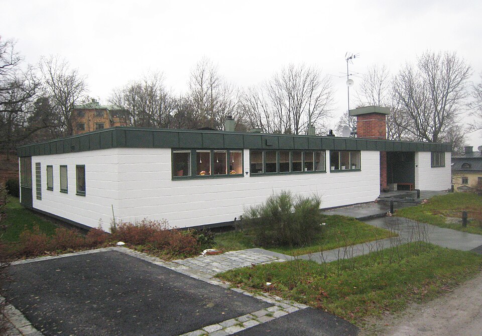 Villa Albion, Bengt Lindroos