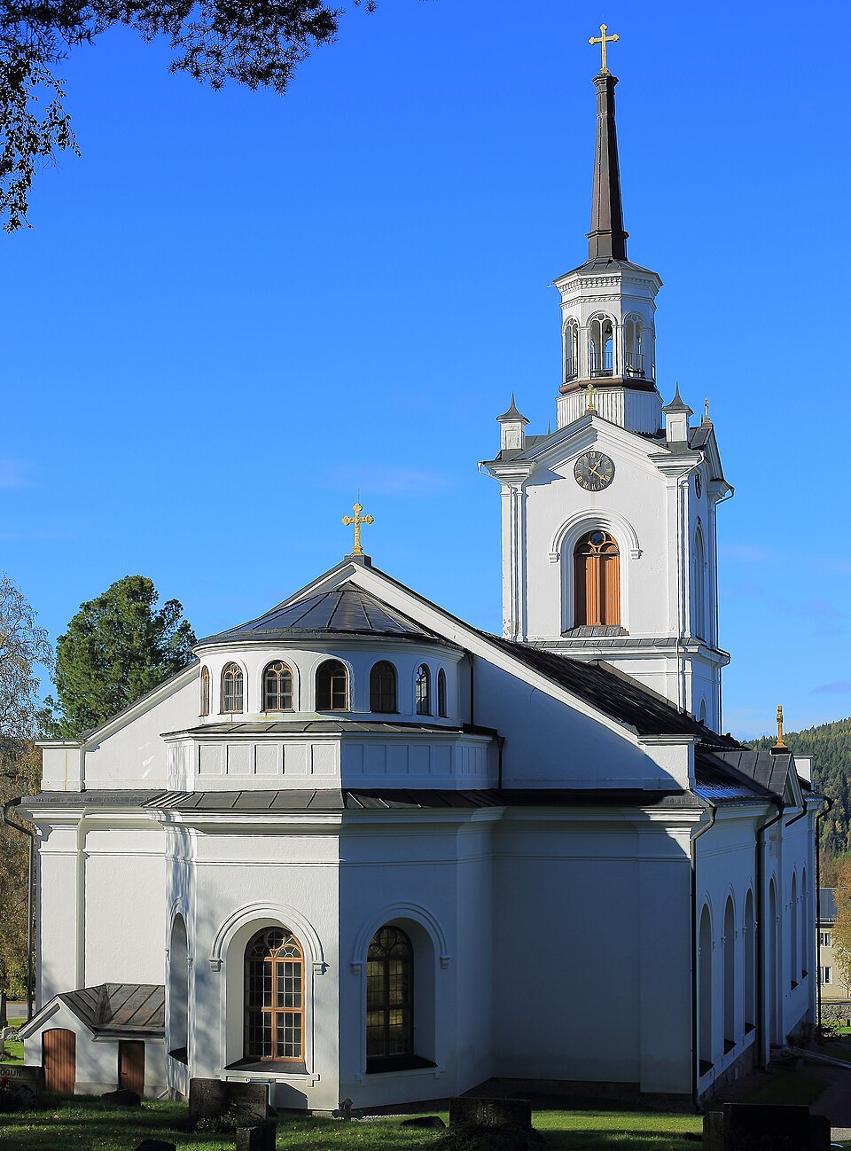 Lidens kyrka (Lidens-byn 1:46)