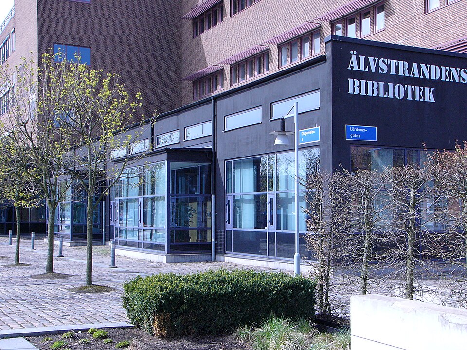 Älvstrandens bibliotek i Göteborg