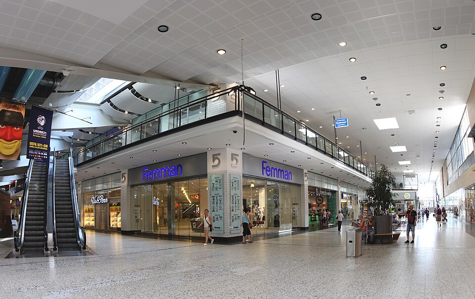 Femmanhuset, a building that is part of the shopping mall Nordstan in Gothenburg, Sweden. Old look, before rebranding