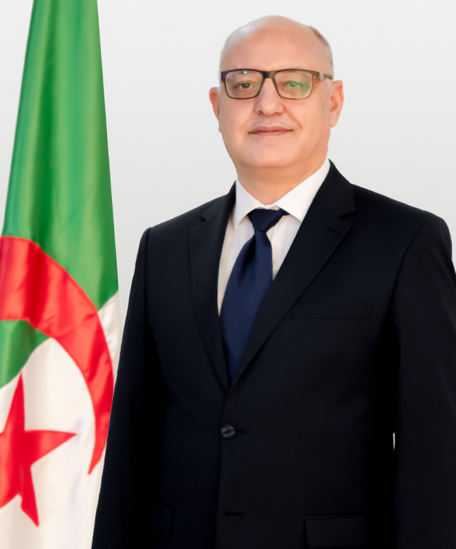 صورة وزير التكوين والتعليم المهنيين ياسين مرابي