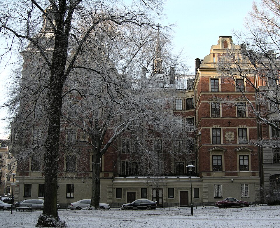 Rosenborgshuset från 1883 sett från Stureparken. Arkitekt: Ferdinand Boberg.