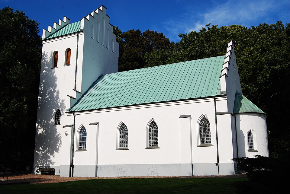 The chapel was completed in 1935 and was built with Höganäs bricks