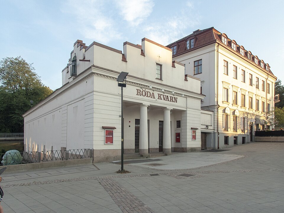 Biografen Röda kvarn i Borås. Byggnadsår 1914. Arktekt: Lars Kellman This is a photo of a historic building in Sweden, number 21300000012983 in the RAÄ buildings database.
