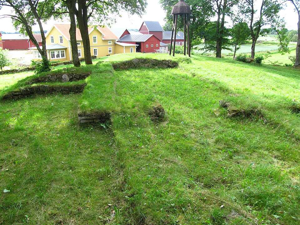 Ruins of Smula old church