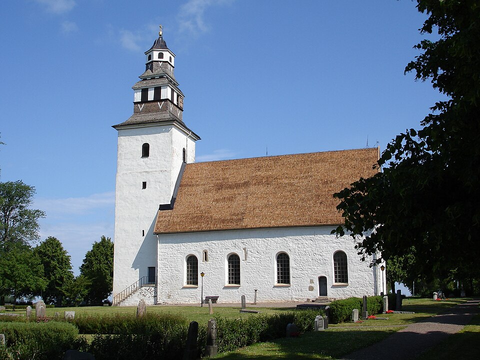 Hovs kyrka i Östergötland sommaren 2009