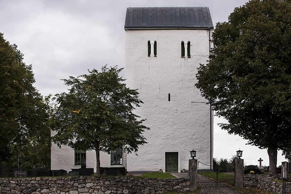 Farstorps kyrka i Farstorp i Hässleholms kommun.