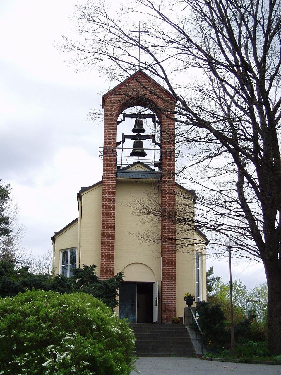 Hässelby Villastads kyrka, church in Hässelby villastad, Sweden