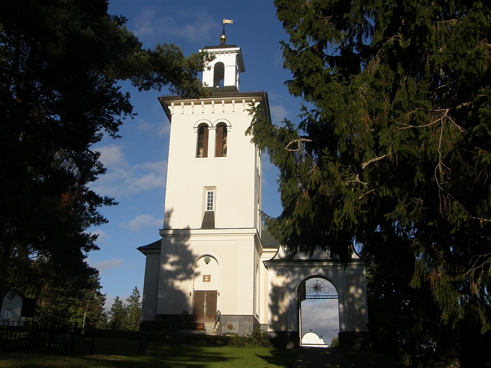 Hässjö kyrka framifrån