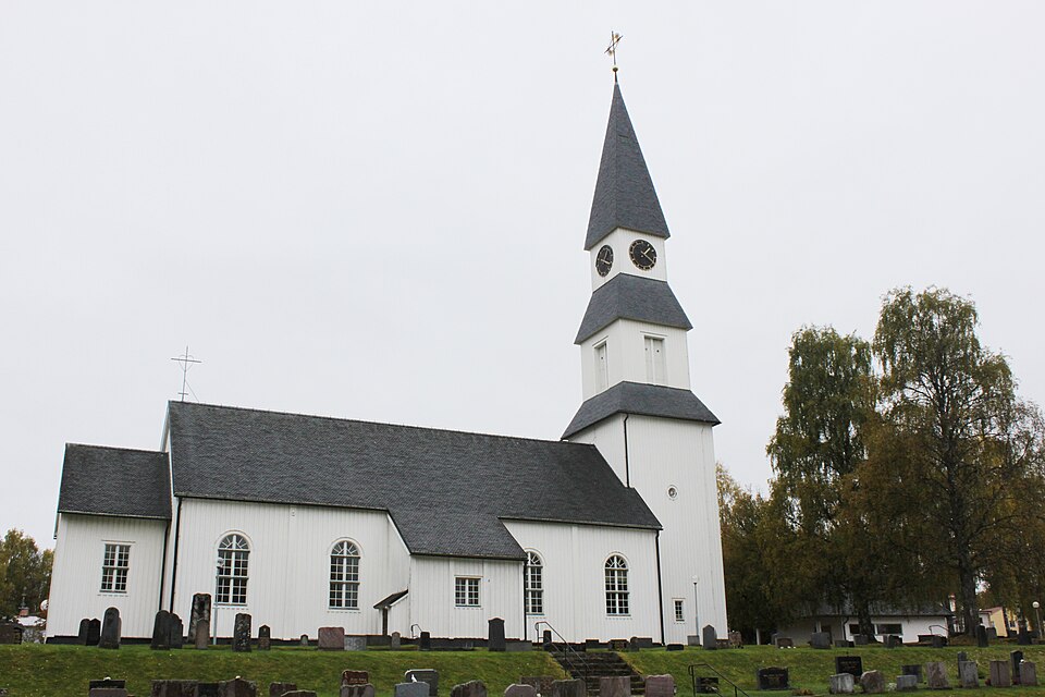 Särna kyrka (Särnabyn 3:26). Älvdalens kommun. Dalarna.