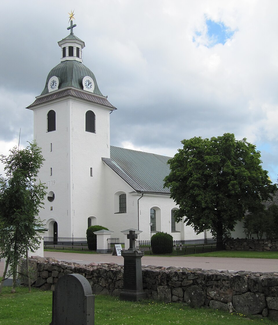 Misterhults kyrka från sydväst