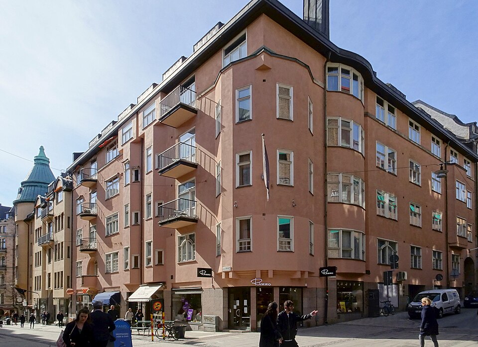 Skravelberget större 1, Nybrogatan 9, byggår 1909. Upphovsman Carl Bergsten (Arkitekt) Ebba Åkerhielm (Byggherre) Ernst Lundberg (Byggmästare)