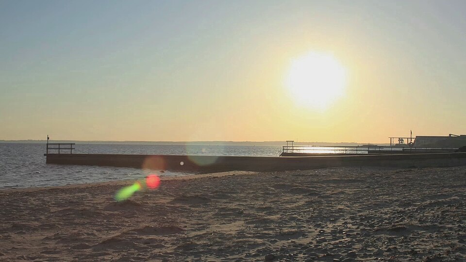 A short timelapse movie of a nice sunset at Råå beach, Sweden.