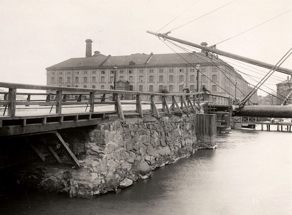 Eldkvarn och Kungsholmsbron i Stockholm