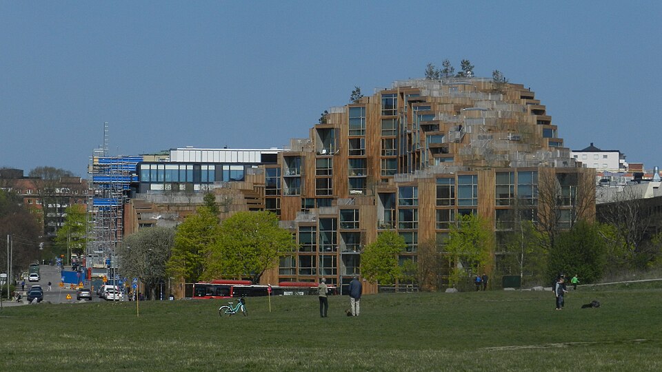 Gärdet, Sandhamnsgatan och 79&Park