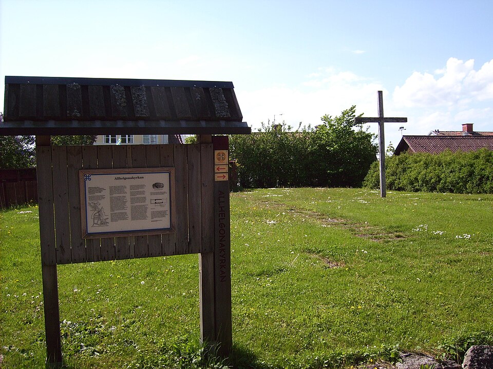 Skänninge This is a picture of an archaeological site or a monument in Sweden, number Skänninge 11:1 in the RAÄ Fornsök database.
