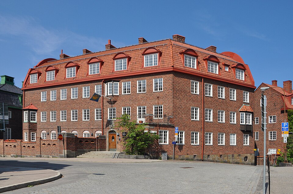Bragevägen 2/Engelbrekts Kyrkogata 5 (Sidensvansen 6): Byggnadsår 1915-16, arkitekt Cyrillus Johansson, byggherre och byggmästare Edvard Blom This is a photo of a building (without protection) in Swed