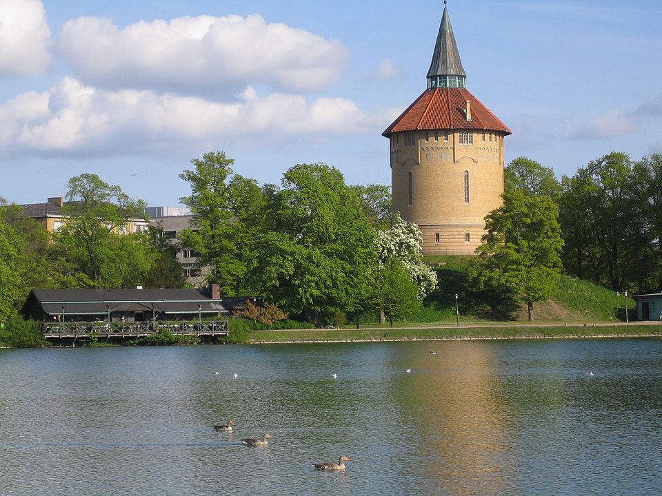 Vattentornet i Pildammsparken, Malmö. Tagen av mig själv 17 maj 2005.