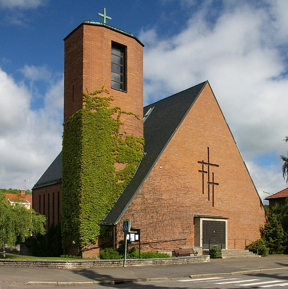 Mössebergs kyrka (swedish: church of Mösseberg) situated in Falköping, Västergötland, Sweden. The church was built in 1960.