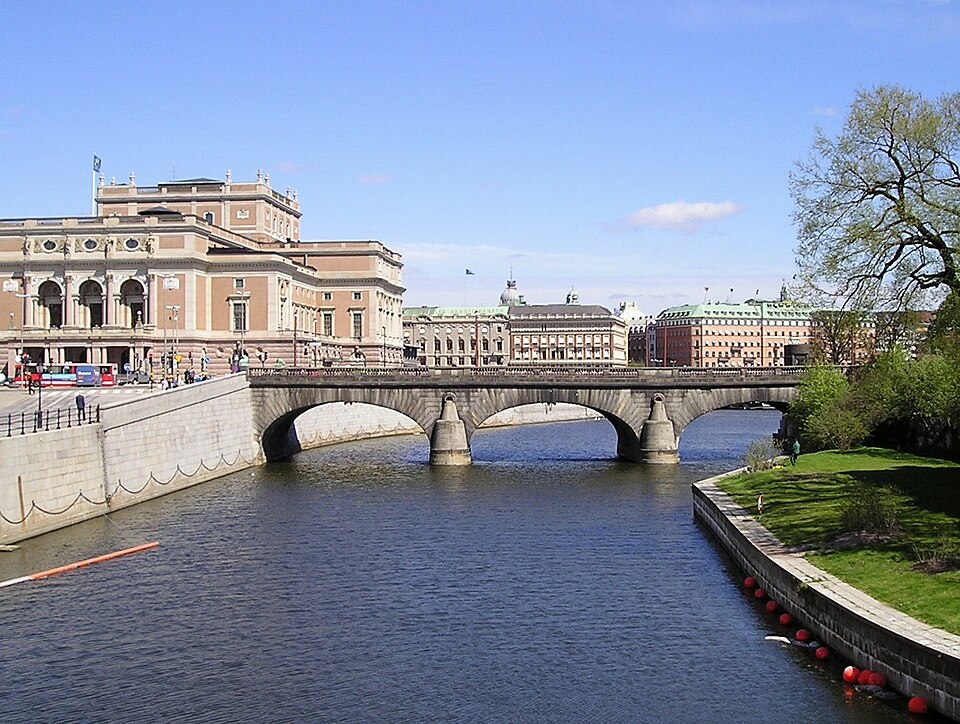 w:Norrbro, Stockholm, with the Opera House in the background.