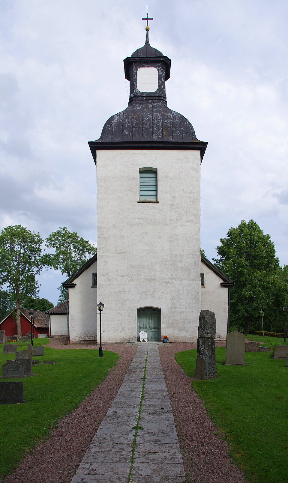 Eggby kyrka (swedish:Eggby church) in Eggby parish in Valle hundred in Västergötland and in Skara municipality in Västragötaland county, Sweden.