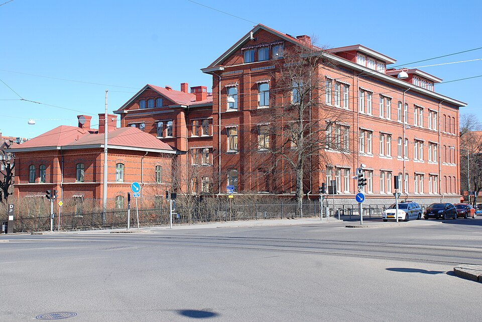 Landalaskolan, senare Aschebergsgymnasiet, nu Vasa vuxengymnasium, vid Molinsgatan 23 i Göteborg. Sedd från Kapellplatsen/Aschebergsgatan.