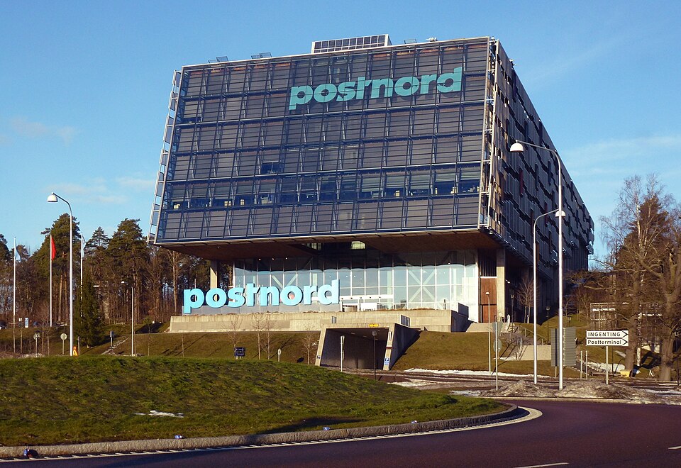 Postnords byggnad i Solna