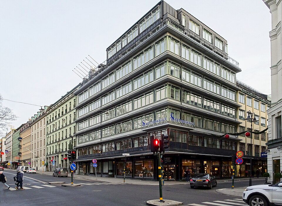 Fastigheten Humlegården 57, Sturegatan 10-12. Nybyggnadsår 1928 - 1930. Björn Hedvall (Arkitekt). G. Kjellberg (Byggherre). Gumpel & Bengtsson (Byggmästare)